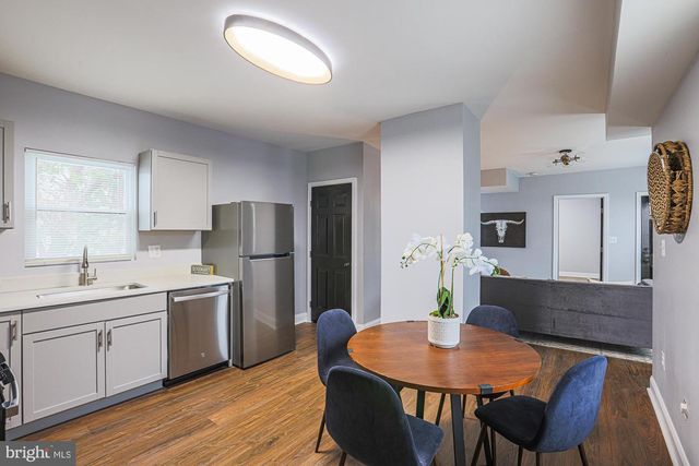 9 GLENMORE AVE, Baltimore, MD 21206