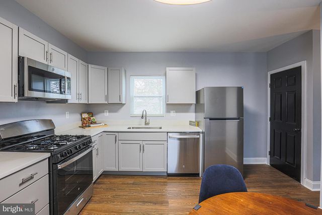 9 GLENMORE AVE, Baltimore, MD 21206