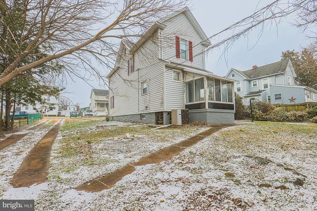 9 GLENMORE AVE, Baltimore, MD 21206