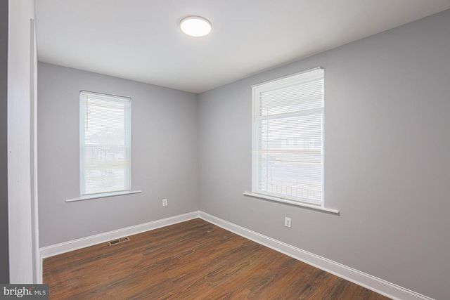 9 GLENMORE AVE, Baltimore, MD 21206