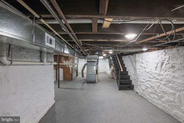 9 GLENMORE AVE, Baltimore, MD 21206