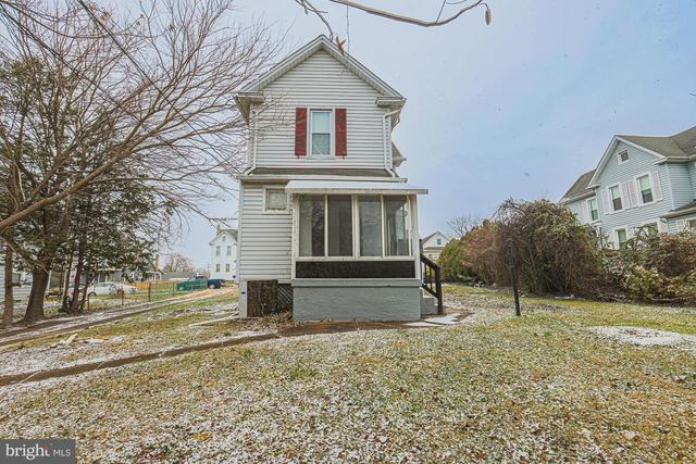 9 GLENMORE AVE, Baltimore, MD 21206