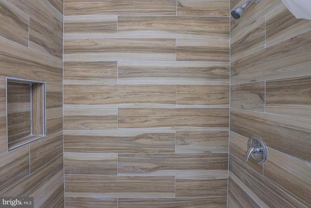 9 GLENMORE AVE, Baltimore, MD 21206