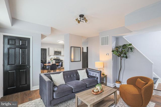 9 GLENMORE AVE, Baltimore, MD 21206