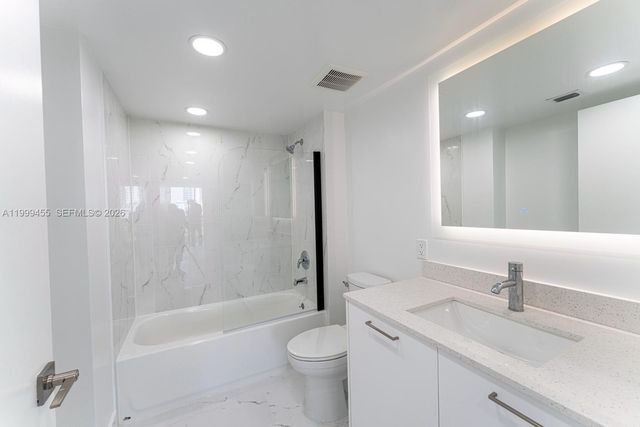 1850 Monroe Street 410, Hollywood, FL 33020