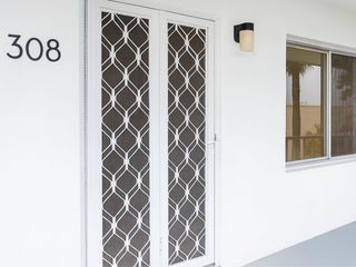 11251 80TH AVENUE 308, Seminole, FL 33772