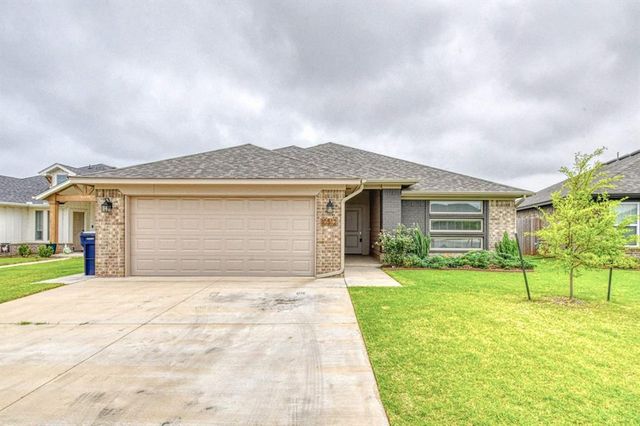 10512 NW 31st Place, Yukon, OK 73099