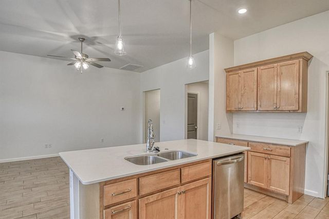 10512 NW 31st Place, Yukon, OK 73099