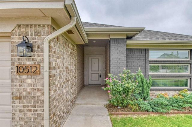 10512 NW 31st Place, Yukon, OK 73099