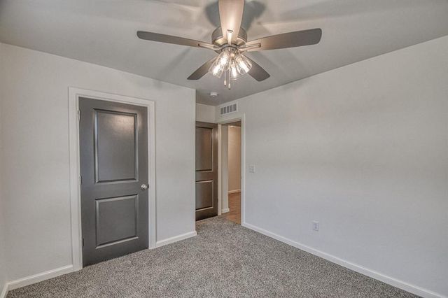 10512 NW 31st Place, Yukon, OK 73099