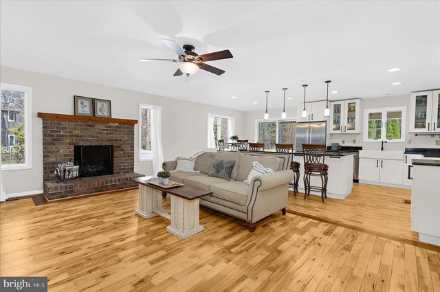 12 FAIRWAY IS, Grasonville, MD 21638