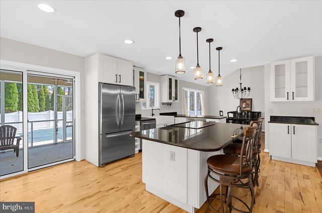 12 FAIRWAY IS, Grasonville, MD 21638