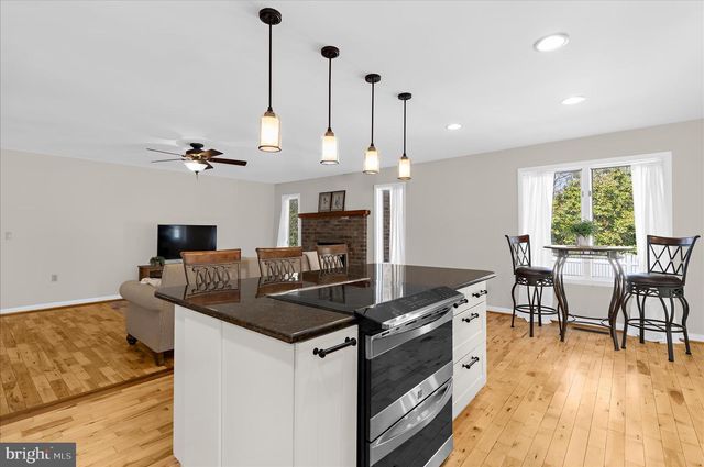 12 FAIRWAY IS, Grasonville, MD 21638