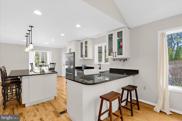 12 FAIRWAY IS, Grasonville, MD 21638