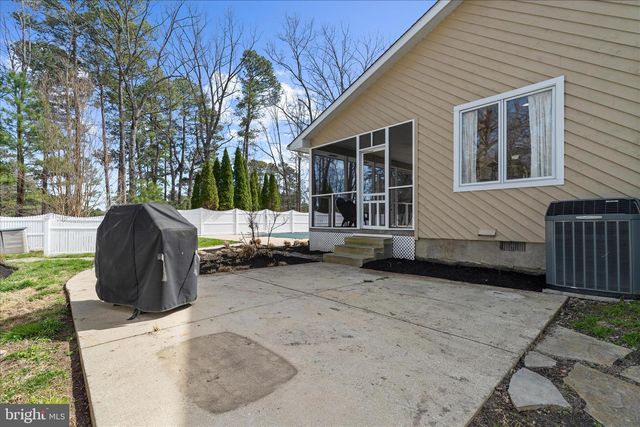 12 FAIRWAY IS, Grasonville, MD 21638