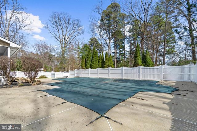 12 FAIRWAY IS, Grasonville, MD 21638