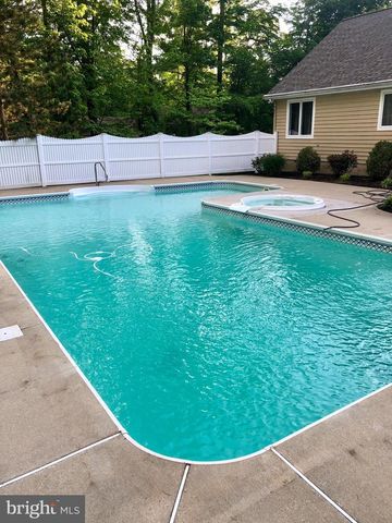 12 FAIRWAY IS, Grasonville, MD 21638