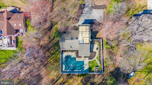 12 FAIRWAY IS, Grasonville, MD 21638