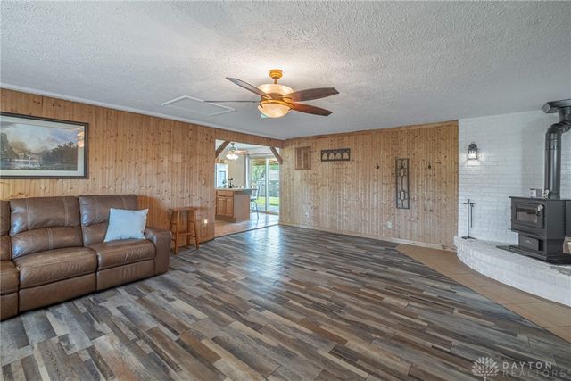 7718 Redbank Lane, Huber Heights, OH 45424