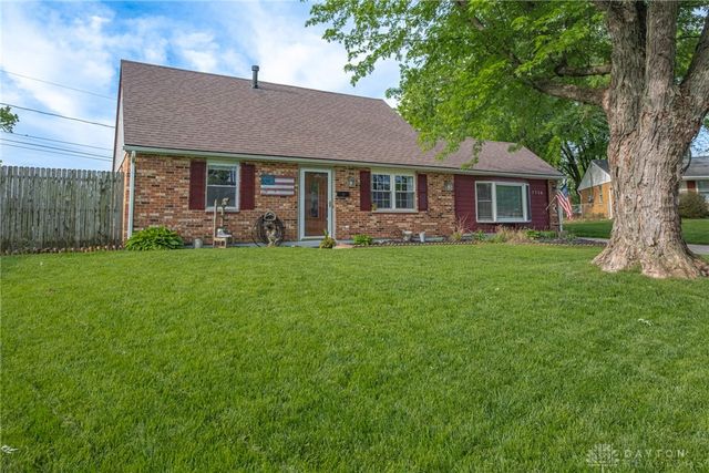 7718 Redbank Lane, Huber Heights, OH 45424