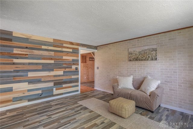 7718 Redbank Lane, Huber Heights, OH 45424