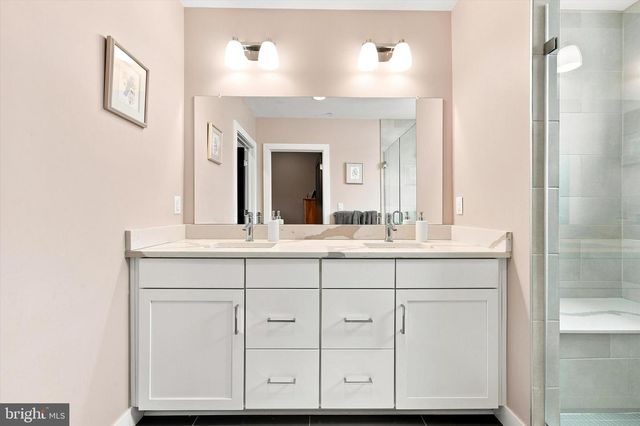 1428 S LEITHGOW TER, Philadelphia, PA 19147