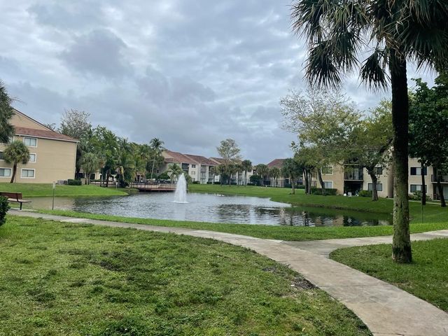 9144 W Atlantic Boulevard 817, Coral Springs, FL 33071