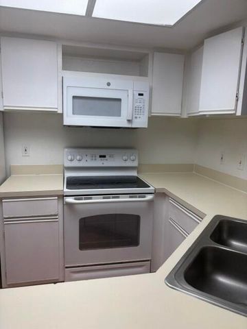 9144 W Atlantic Boulevard 817, Coral Springs, FL 33071