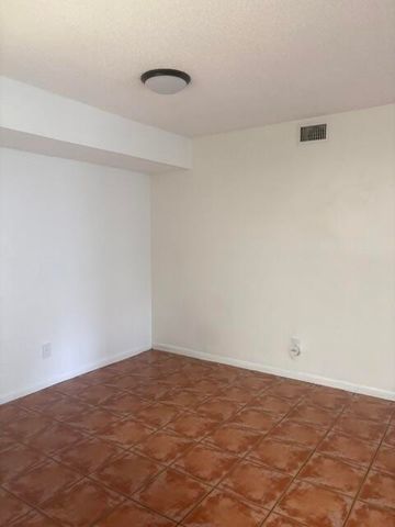 9144 W Atlantic Boulevard 817, Coral Springs, FL 33071