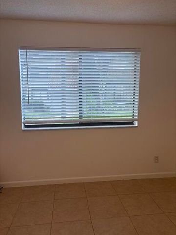 9144 W Atlantic Boulevard 817, Coral Springs, FL 33071