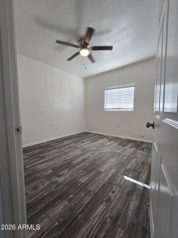 5032 S 35TH Drive, Phoenix, AZ 85041