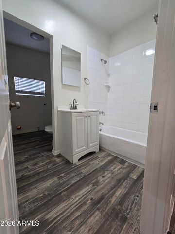 5032 S 35TH Drive, Phoenix, AZ 85041