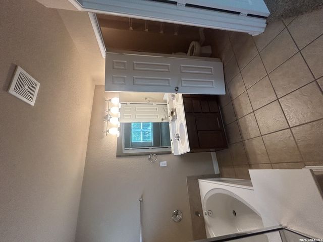 8311 White Mulberry, San Antonio, TX 78254