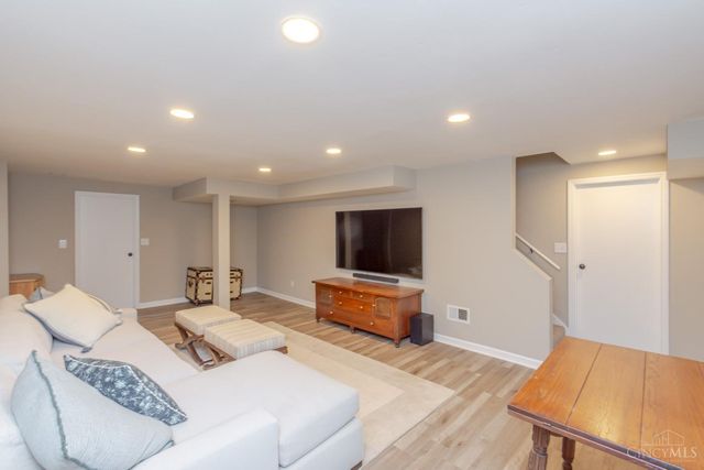 23 Nicholson Court, Washington Twp, OH 45458