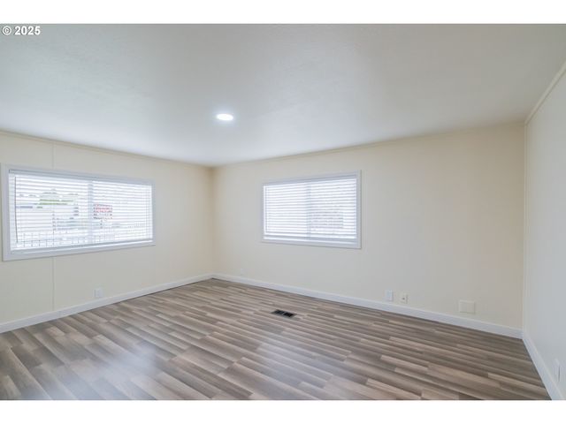 17640 Sw DECLARATION Way, Beaverton, OR 97006