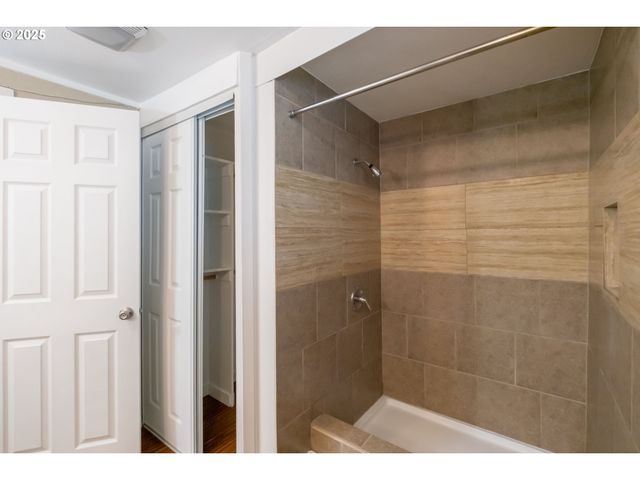 17640 Sw DECLARATION Way, Beaverton, OR 97006