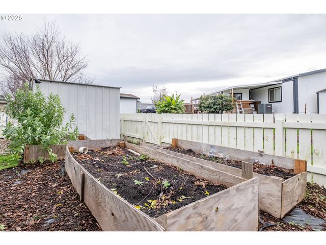 17640 Sw DECLARATION Way, Beaverton, OR 97006