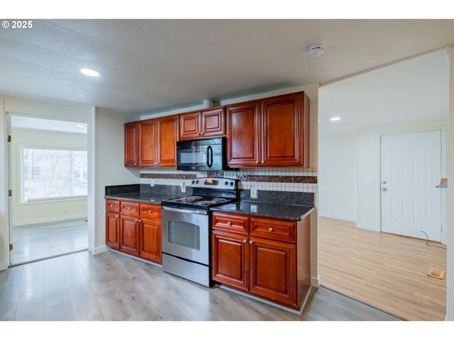 17640 Sw DECLARATION Way, Beaverton, OR 97006