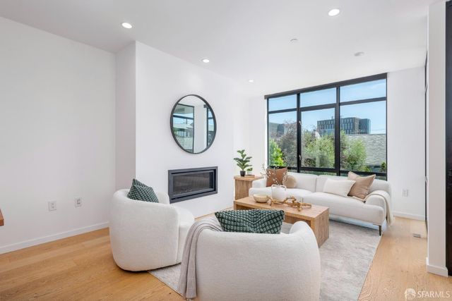 131 Missouri Street 301, San Francisco, CA 94107