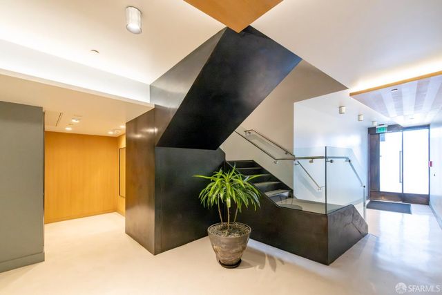 131 Missouri Street 301, San Francisco, CA 94107