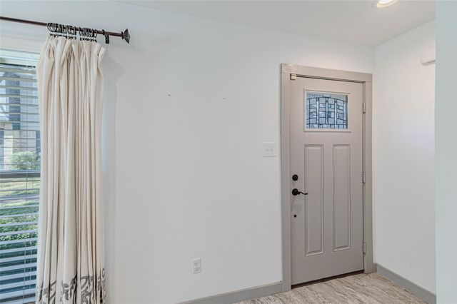 10010 Knoboak Drive 33, Houston, TX 77080