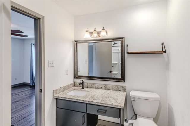 10010 Knoboak Drive 33, Houston, TX 77080