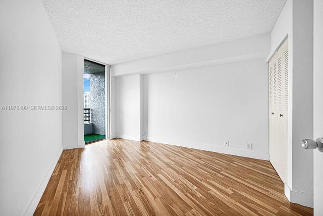 3300 NE 191st St LP03, Aventura, FL 33180