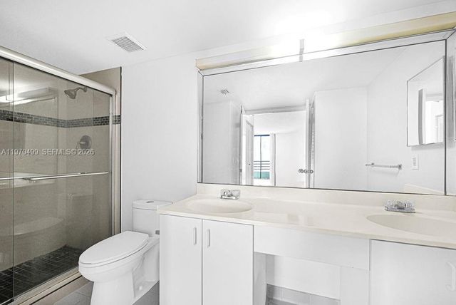 3300 NE 191st St LP03, Aventura, FL 33180