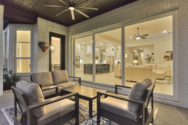 119 Goldenwave Loop, Montgomery, TX 77316