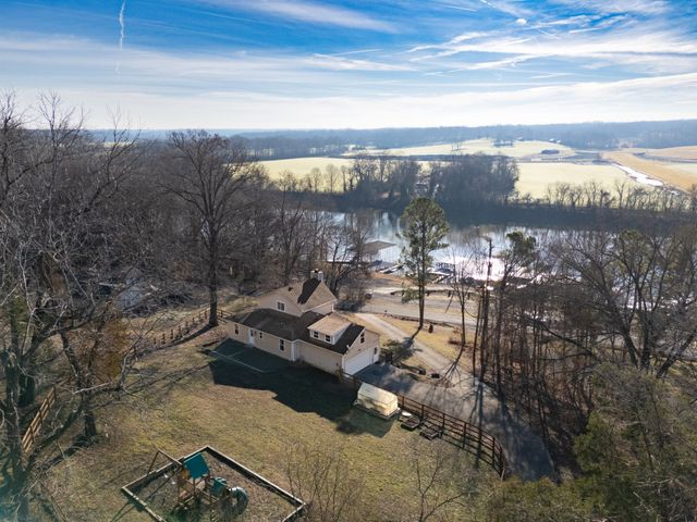 1176 Seven Mile Ferry Rd, N, Clarksville, TN 37040