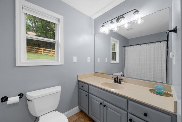 1176 Seven Mile Ferry Rd, N, Clarksville, TN 37040