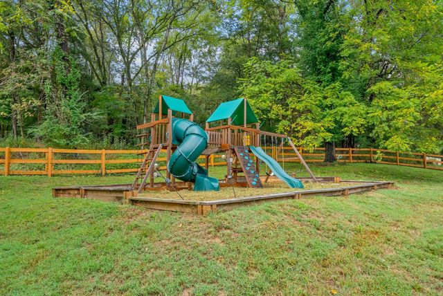 1176 Seven Mile Ferry Rd, N, Clarksville, TN 37040