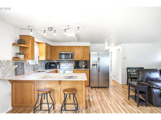 88231 RICHMOND St, Eugene, OR 97402