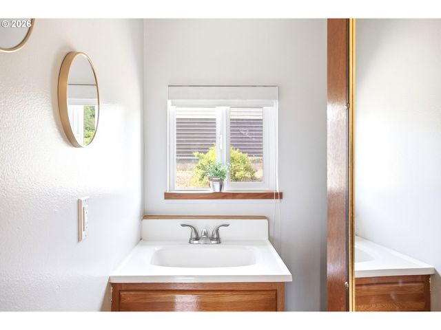 88231 RICHMOND St, Eugene, OR 97402